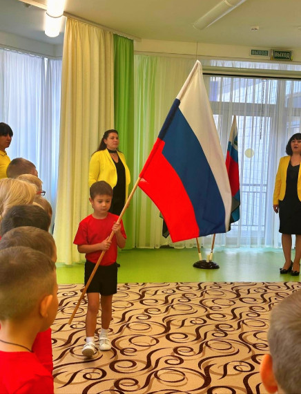 Традиция торжественной передачи государственного флага в «Улиточках».